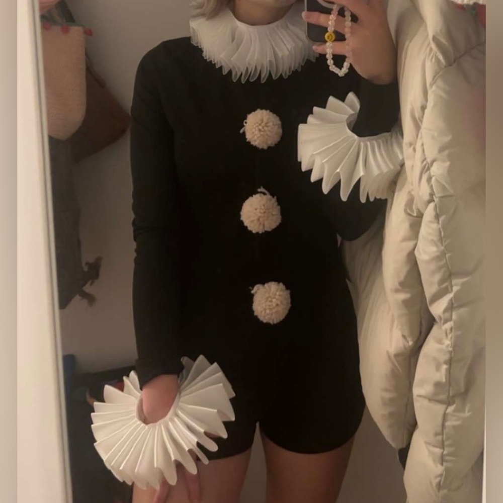 3 Pieces White Pleated Ruff Collar and Cuffs